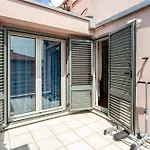 Villa Beautiful Luxury House W Sea View & Outside Space
