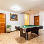Villa Beautiful Luxury House W Sea View & Outside Space *