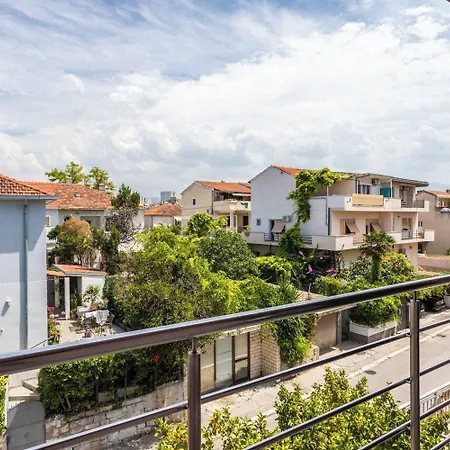 House Sleeps 8 With Balcony فيلة *